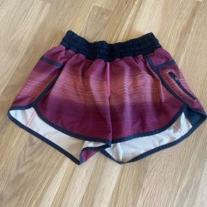 LuLu Lemon Track That mid rise shorts